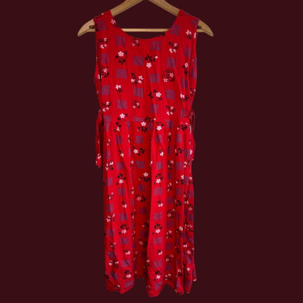 Vintage 90s Side Tie Dress with Cute Button Back